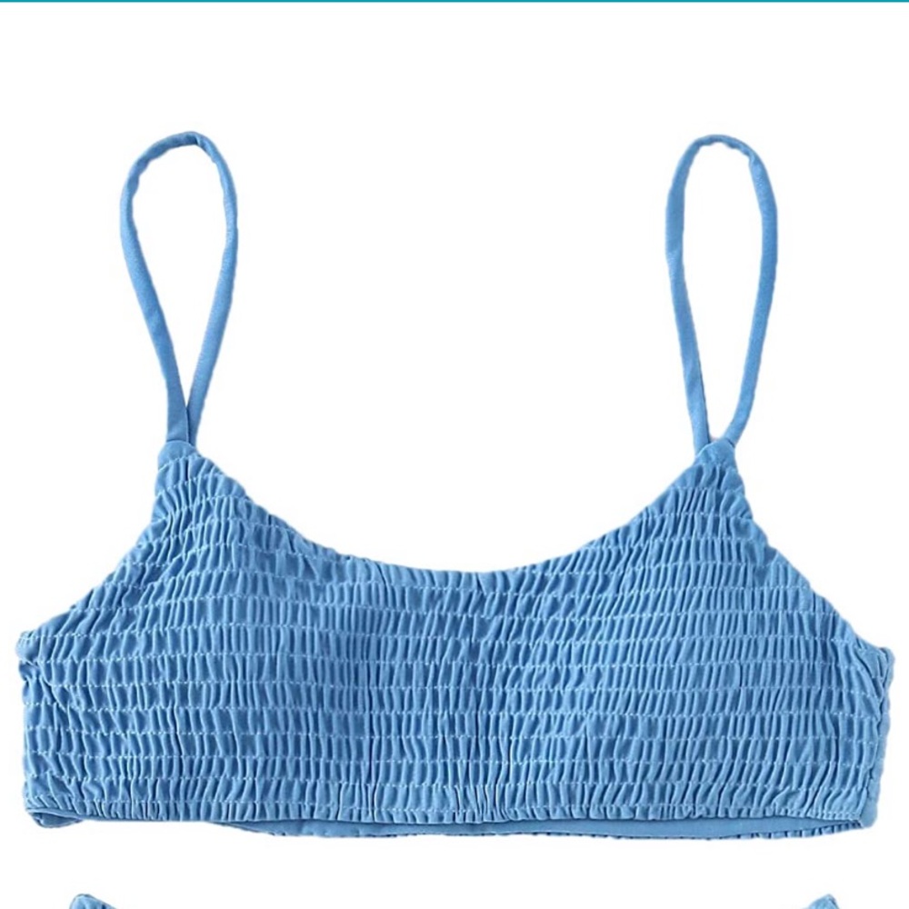 Blue rippled bathing suit top